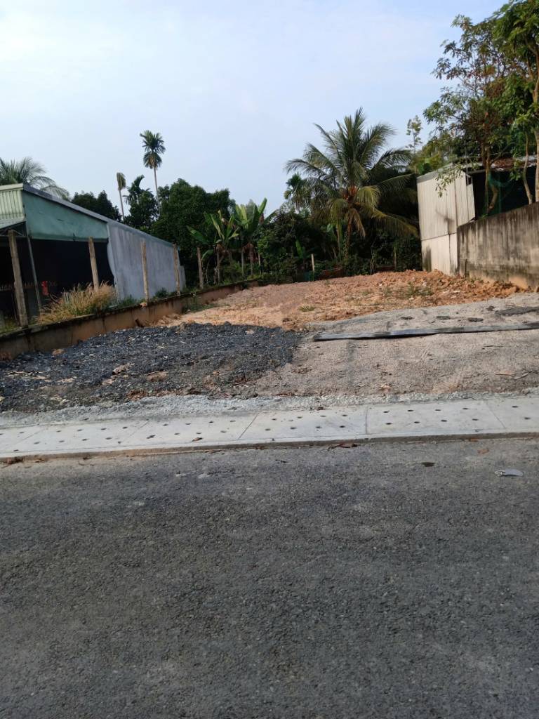 Chủ bán gấp đất Tương Bình Hiệp, thông tứ hướng Hồ Văn Cống, 8x30 sẵn sổ, đường nhựa 8m