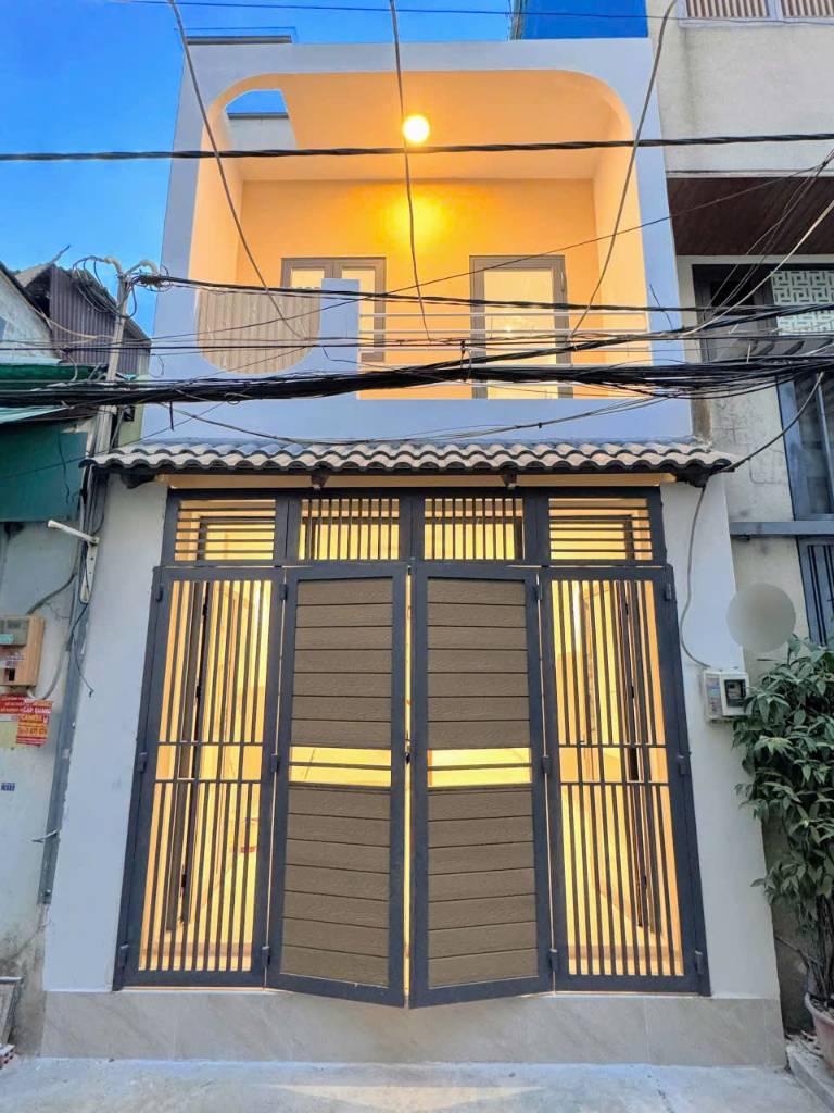 Bán nhà đường Hưng Nhơn, Tân Kiên, đầu tư cực tốt, chốt là lời ngay, đang cho thuê 10tr/tháng