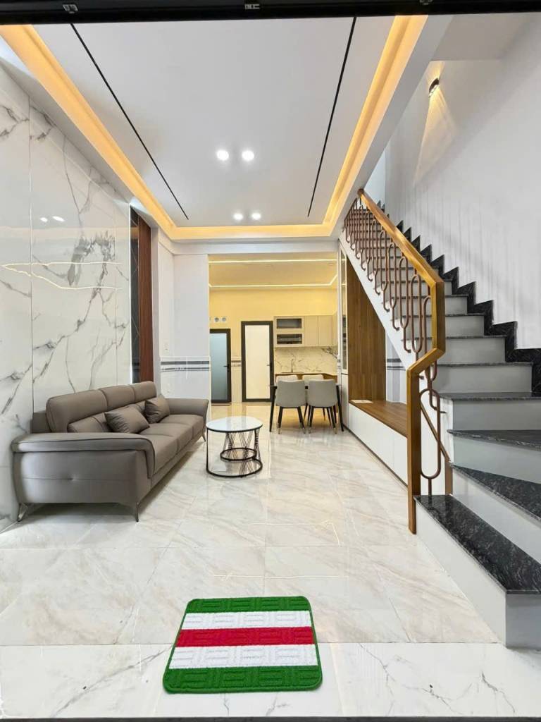 Bán nhà đường Hưng Nhơn, Tân Kiên, đầu tư cực tốt, chốt là lời ngay, đang cho thuê 10tr/tháng