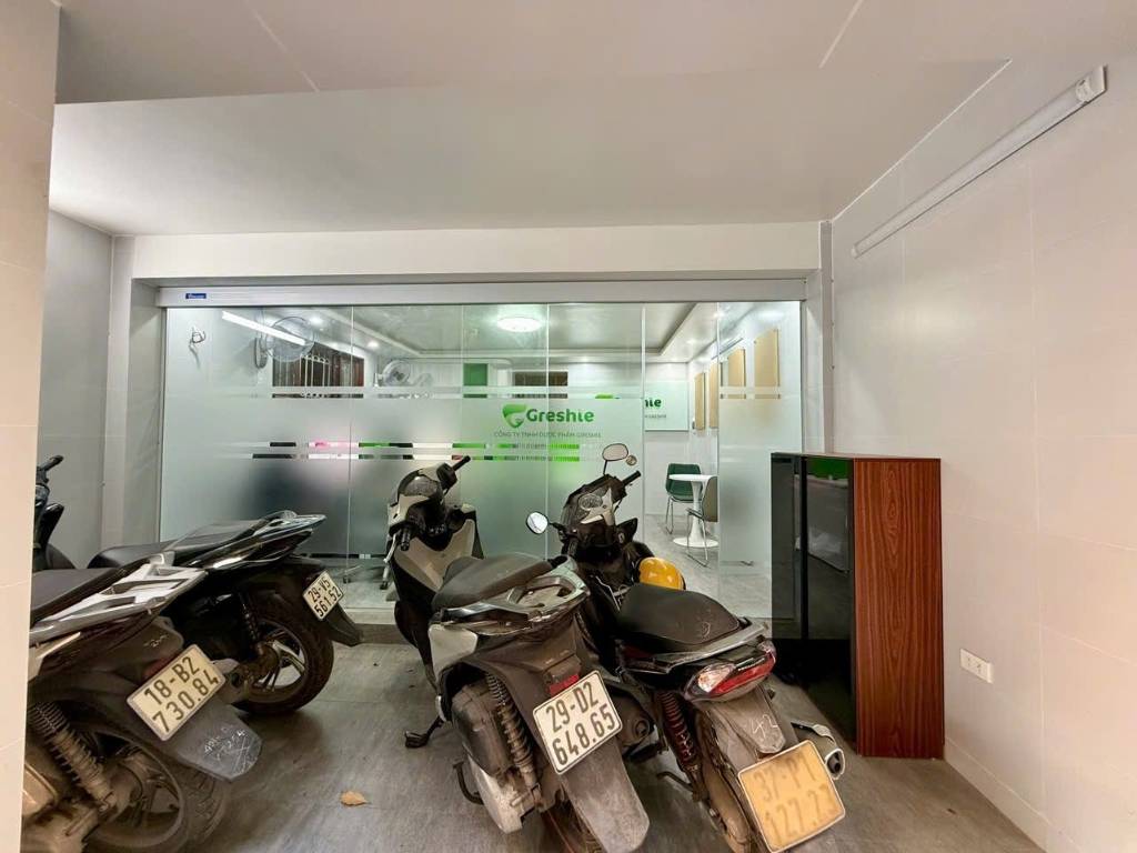 Bán nhà Lạc Long Quân, khu phân lô, ô tô tránh, 5 tầng, mt 5.1m, 51m2, giá 15.2 tỷ