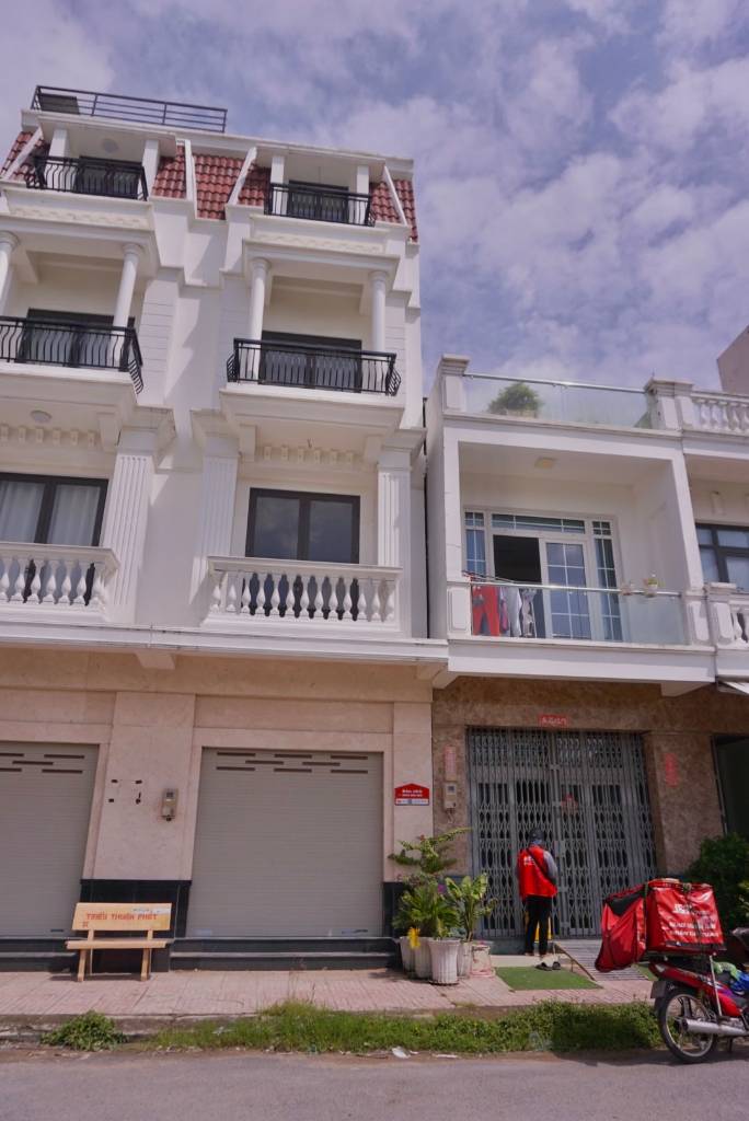 BÁN NHÀ PHỐ NGÔ QUYỀN, MẶT TIỀN TRUNG TÂM CHỢ CÁI VỒN, SỔ HỒNG CÔNG CHỨNG NGAY