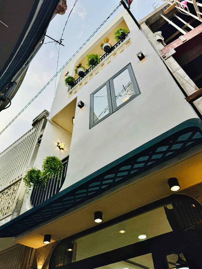 Nhà Mới 3 Tầng Nguyễn Thượng Hiền Phường 5 Quận Bình Thạnh Giá 4.28 TỶ.