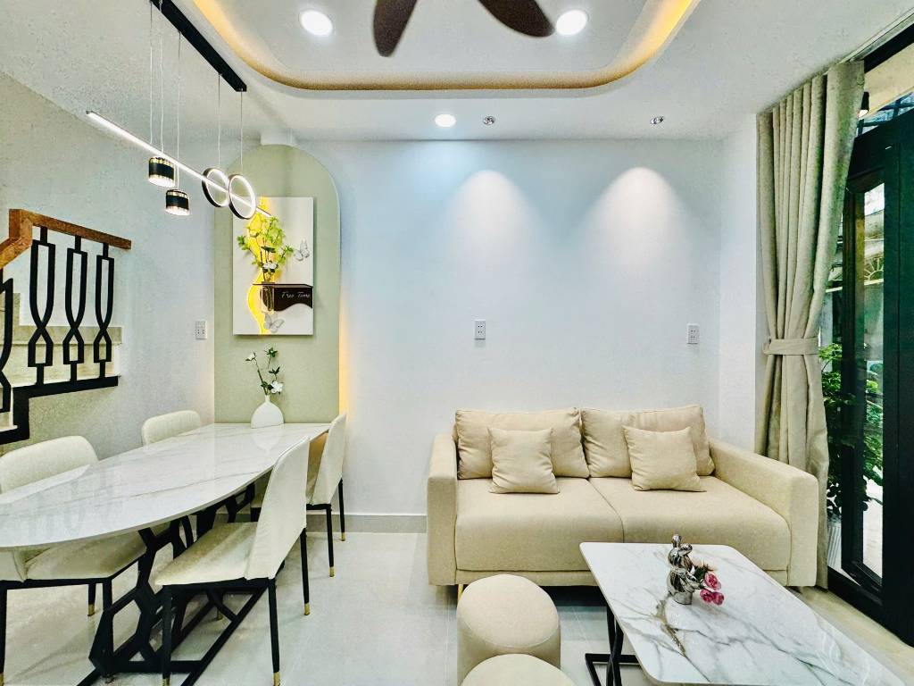 Nhà Mới 3 Tầng Nguyễn Thượng Hiền Phường 5 Quận Bình Thạnh Giá 4.28 TỶ.