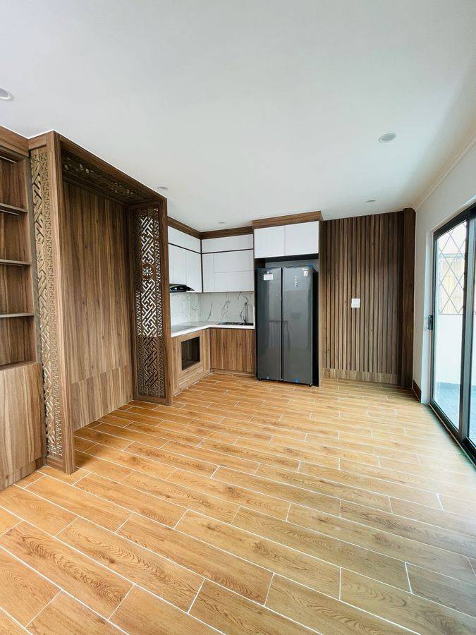 Bán nhà Tân Mai, Hoàng Mai, 5 tầng 38m2, ngõ nông, giá 7.6 tỷ