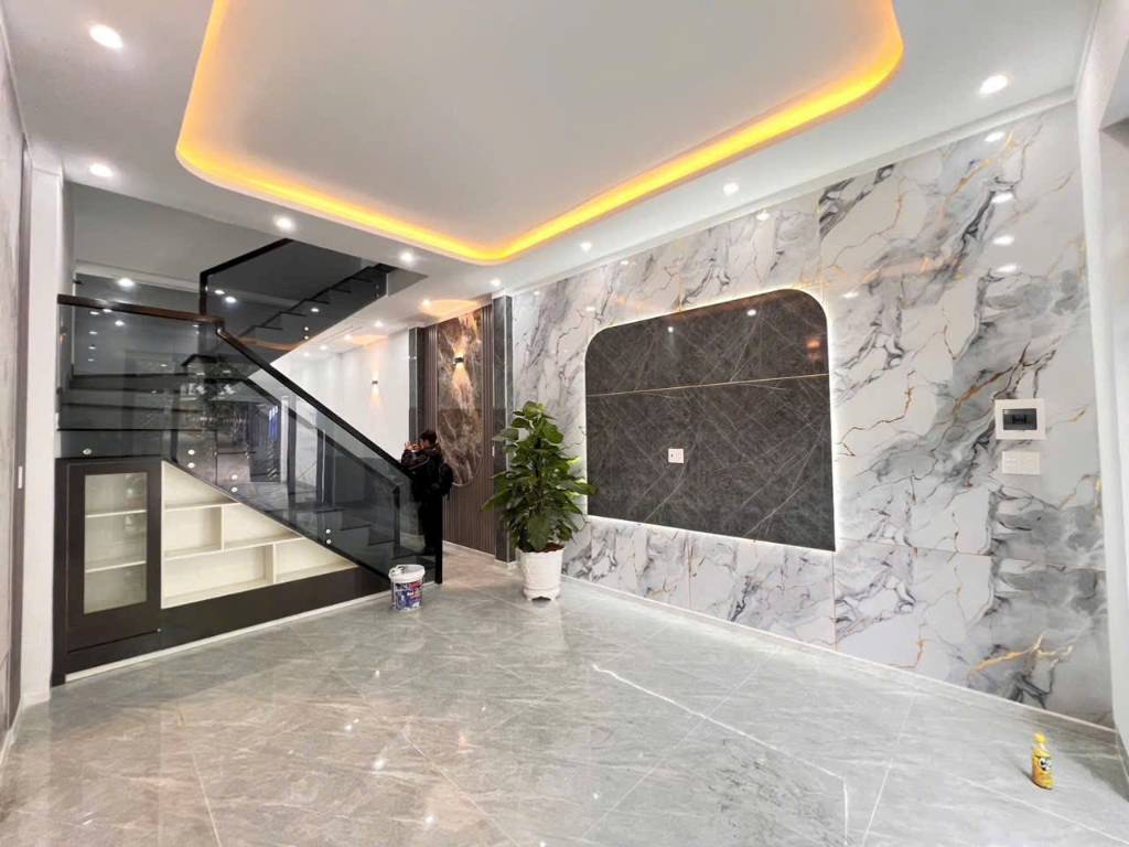 Bán nhà Tân Bình, Vĩnh Cửu, hai lầu, gần chợ Tân Bình, liền kề KDC Lavender, nhà hướng Tây Nam