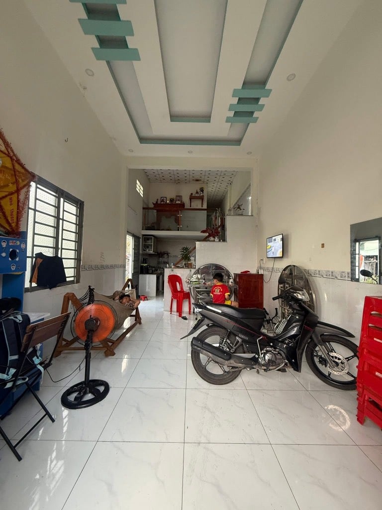 Kẹt tiền bán gấp dãy trọ 150m2 giá 560Tr, gần KDC Ecolake, sát QL 13, Sổ sẵn.