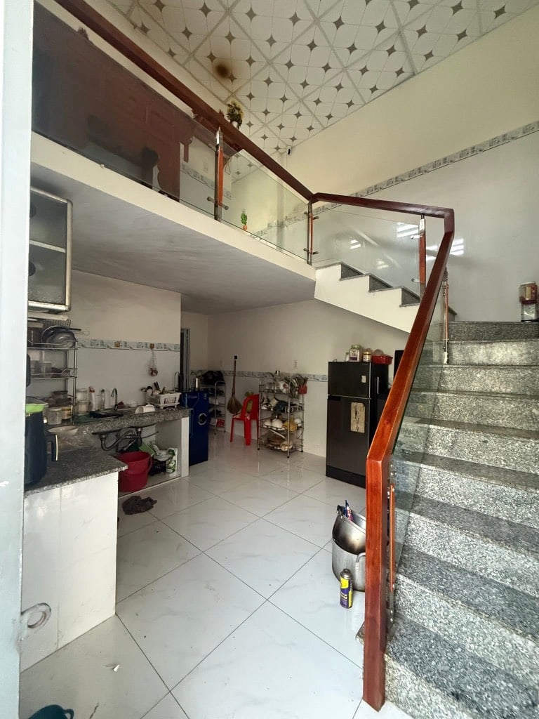 Kẹt tiền bán gấp dãy trọ 150m2 giá 560Tr, gần KDC Ecolake, sát QL 13, Sổ sẵn.