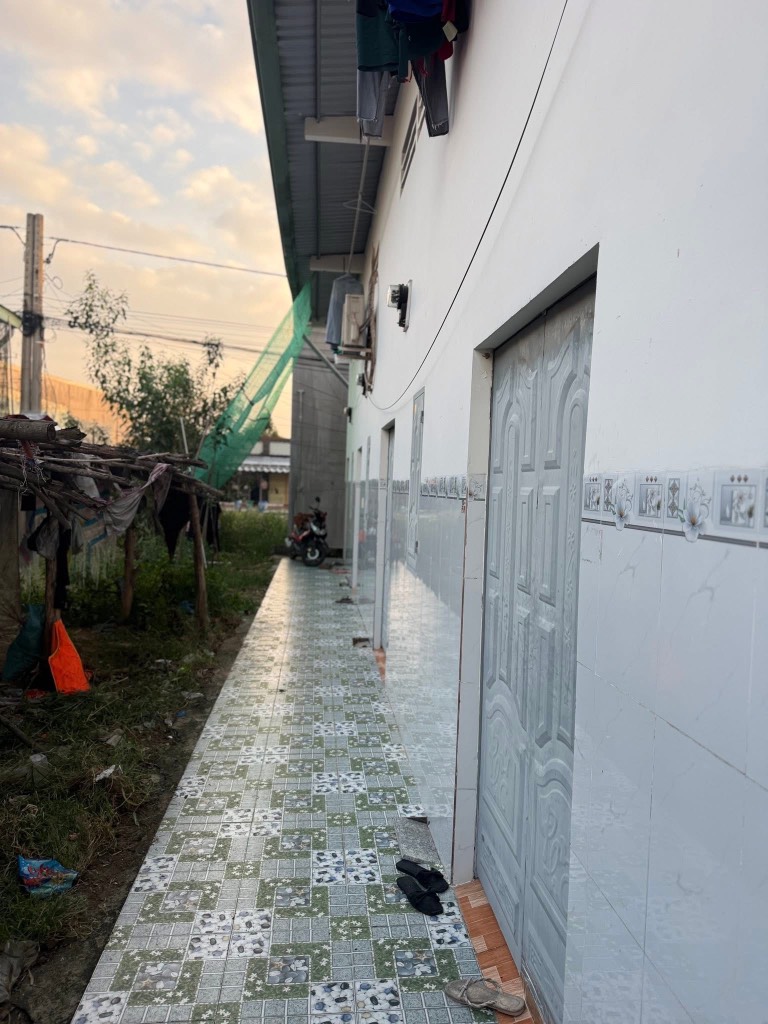 Bán dãy trọ Mỹ Phước, Bến Cát, 150m2, giá 560tr, gần KDC Ecolake, sát QL13, sổ sẵn