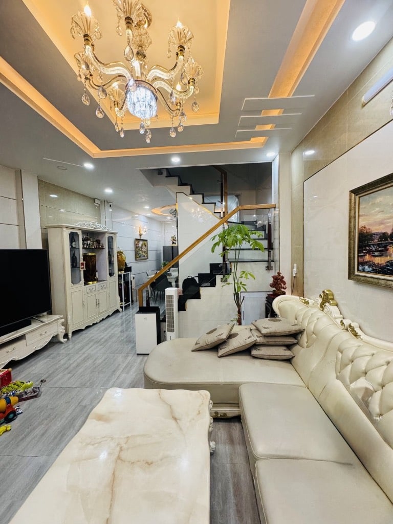 GẤP BÁN GIẢM 700TRIỆU BÁN TRƯỚC TẾT. GIÁ MỚI CHỈ 9,9 TỶ.