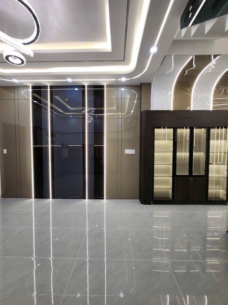 SIÊU PHẨM 5 TẦNG – NGANG 4.5M – HƯƠNG LỘ 2 – 7.x TỎI