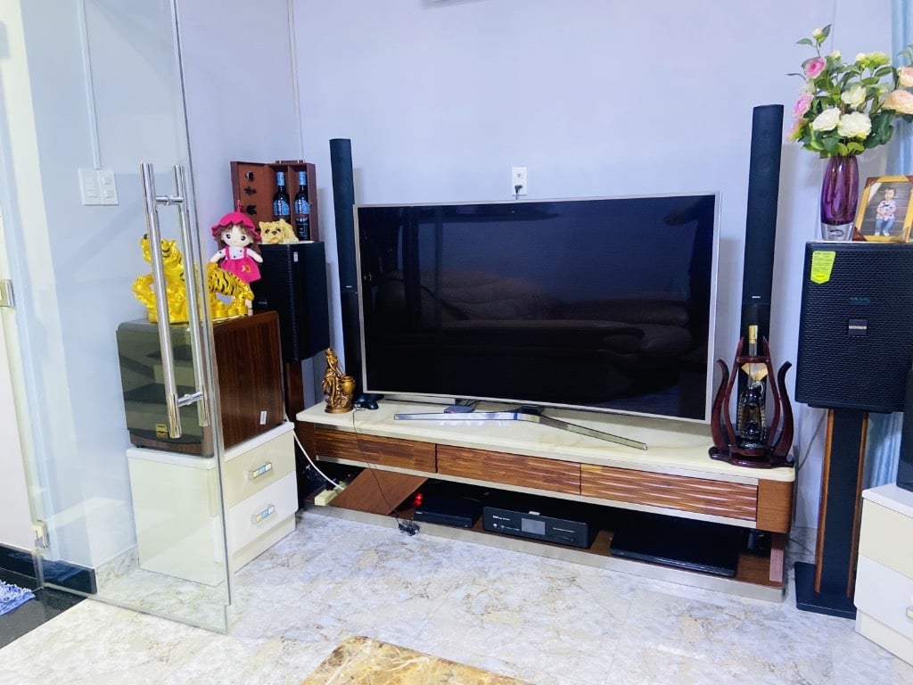 BÁN NHÀ PHƯỜNG 8, QUẬN 10,  8.9 TỶ, NHÀ 2 MẶT TIỀN HẺM, CĂN GÓC THOÁNG, VÀI CĂN RA ĐƯỜNG BÀ HẠT