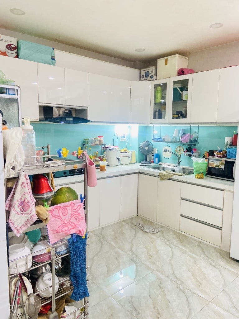 BÁN NHÀ PHƯỜNG 8, QUẬN 10,  8.9 TỶ, NHÀ 2 MẶT TIỀN HẺM, CĂN GÓC THOÁNG, VÀI CĂN RA ĐƯỜNG BÀ HẠT