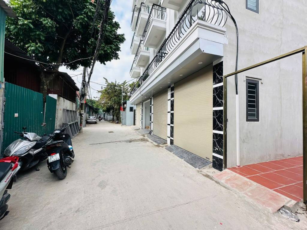 Bán nhà Lĩnh Nam, Hoàng Mai, 43m2 x 5 tầng, mặt tiền 4.2m, giá 7.9 tỷ