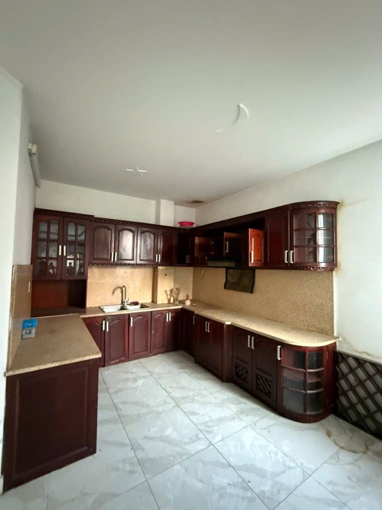 Bán nhà KDC Bình Hưng, Bình Chánh, căn góc thoáng mát, vị trí mặt tiền, liền kề Quận 8