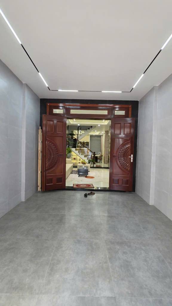 Bán nhà Quang Trung, Gò Vấp, 4 tầng, ô tô vào nhà, full nội thất cao cấp
