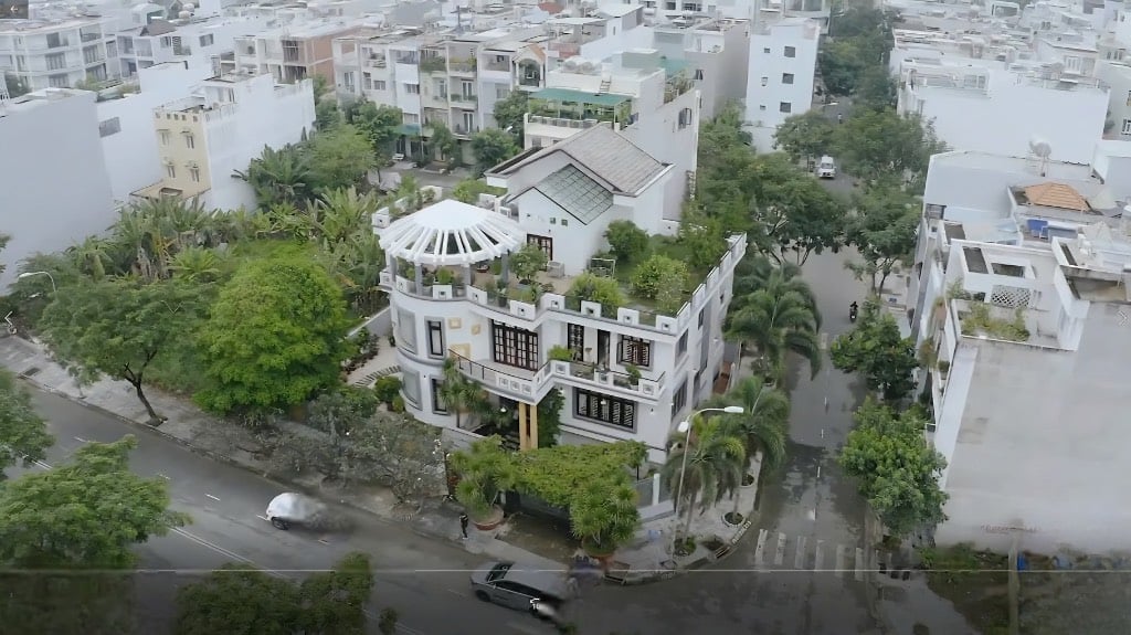 BIỆT THỰ HIẾM NHẤT KDC PHÚ MỸ – QUẬN 7 – 1 HẦM 1 TRỆT 2 LẦU SÂN THƯỢNG – 478M²