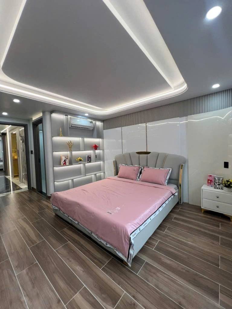 Cần bán căn nhà Nguyễn Văn Khối, Gò Vấp, full nội thất cao cấp, thang máy, ô tô đậu trong nhà