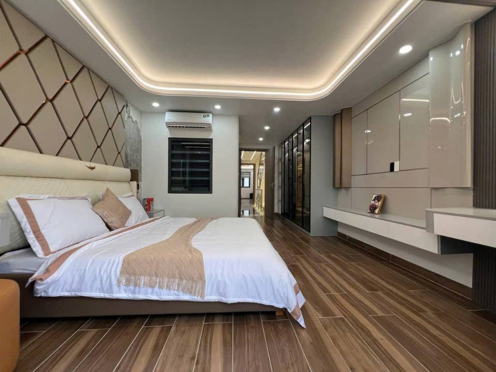 Cần bán căn nhà Nguyễn Văn Khối, Gò Vấp, full nội thất cao cấp, thang máy, ô tô đậu trong nhà