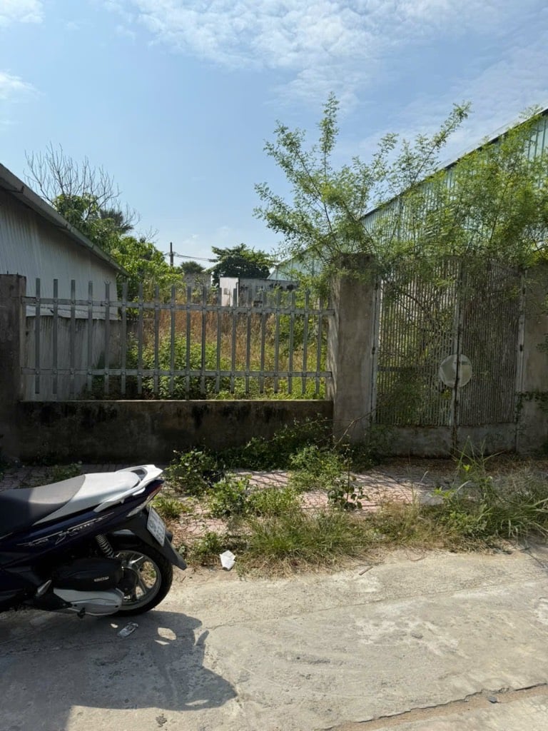 Cần bán đất ở Vườn Thơm (kênh 4) 156m2 đất ở nông thôn