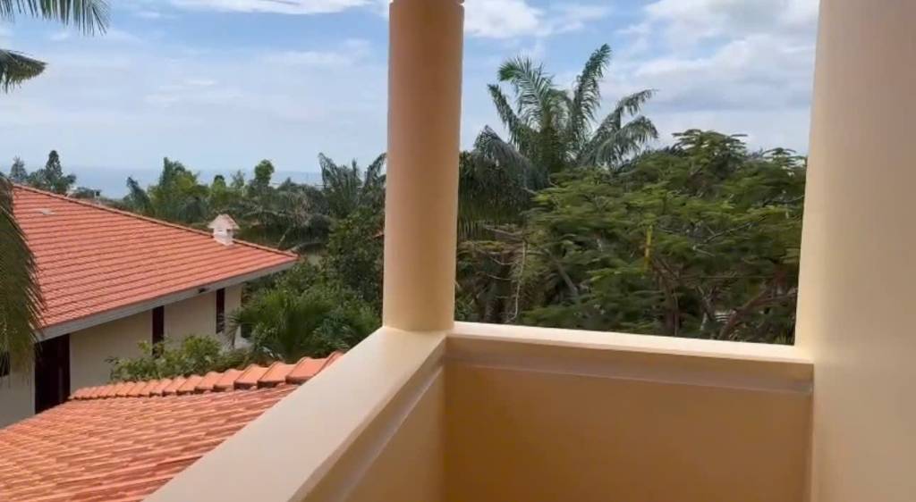 Bán căn Villa Minh Thành, căn E3, đối diện công viên hồ bơi, phù hợp nghĩ dưỡng, đầu tư