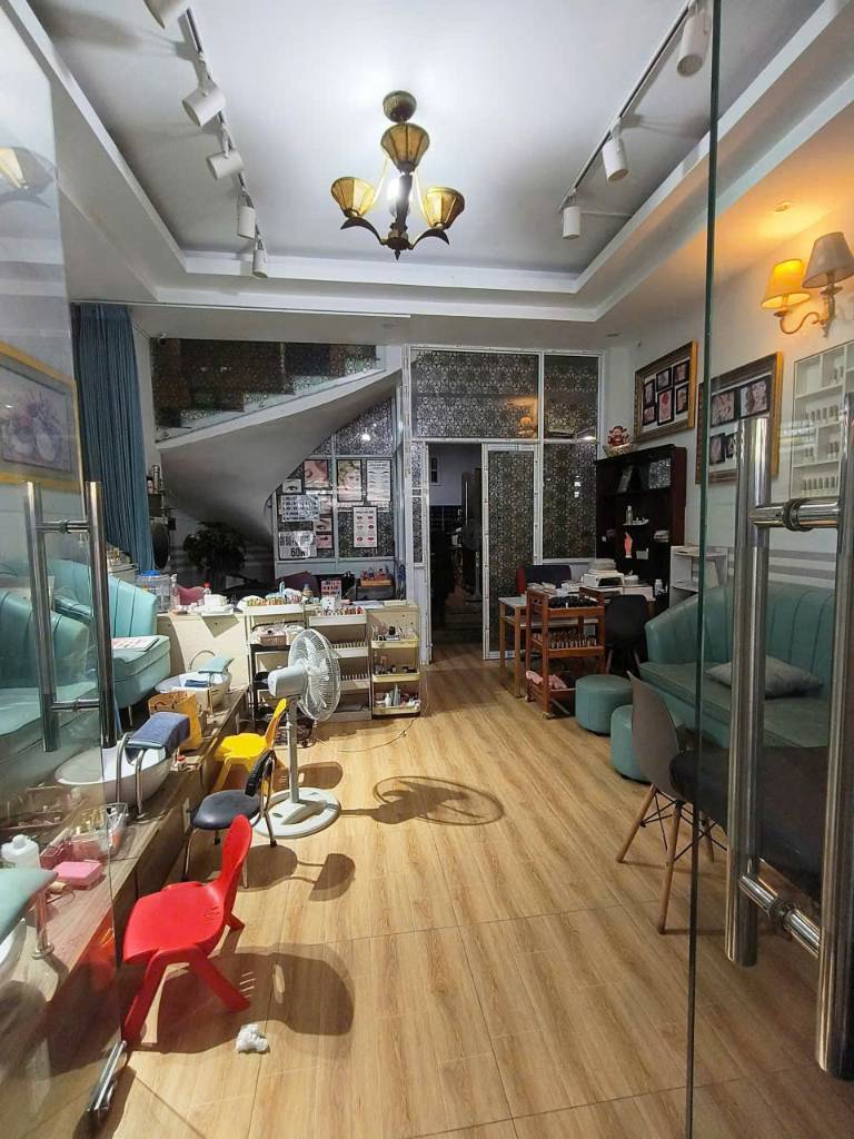 Bán nhà Nguyễn Hữu Cảnh, Bình Thạnh, hẻm 8m, 2 xe tải tránh, 56.5m2, nở hậu nhẹ