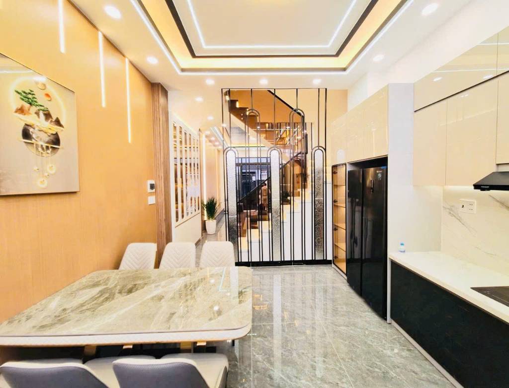 Nhà mới đường THẠNH LỘC 31, P. THẠNH LỘC, Q12, 4x15m2, Hẻm 6m, 5.x Tỉ