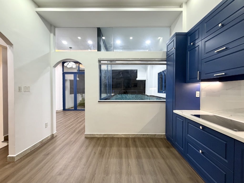 Bán Biệt Thự Mini Mặt Tiền Đ. Trần Hữu Trang - Q Phú Nhuận - Dt 6 x 12,5 - Chỉ 16,9 Tỷ