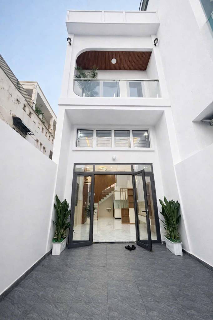 Nhà góc 2 mặt tiền đường TX22, Phường Thạnh Xuân, Q12, 110m2, đường 10m, 6.x Tỉ