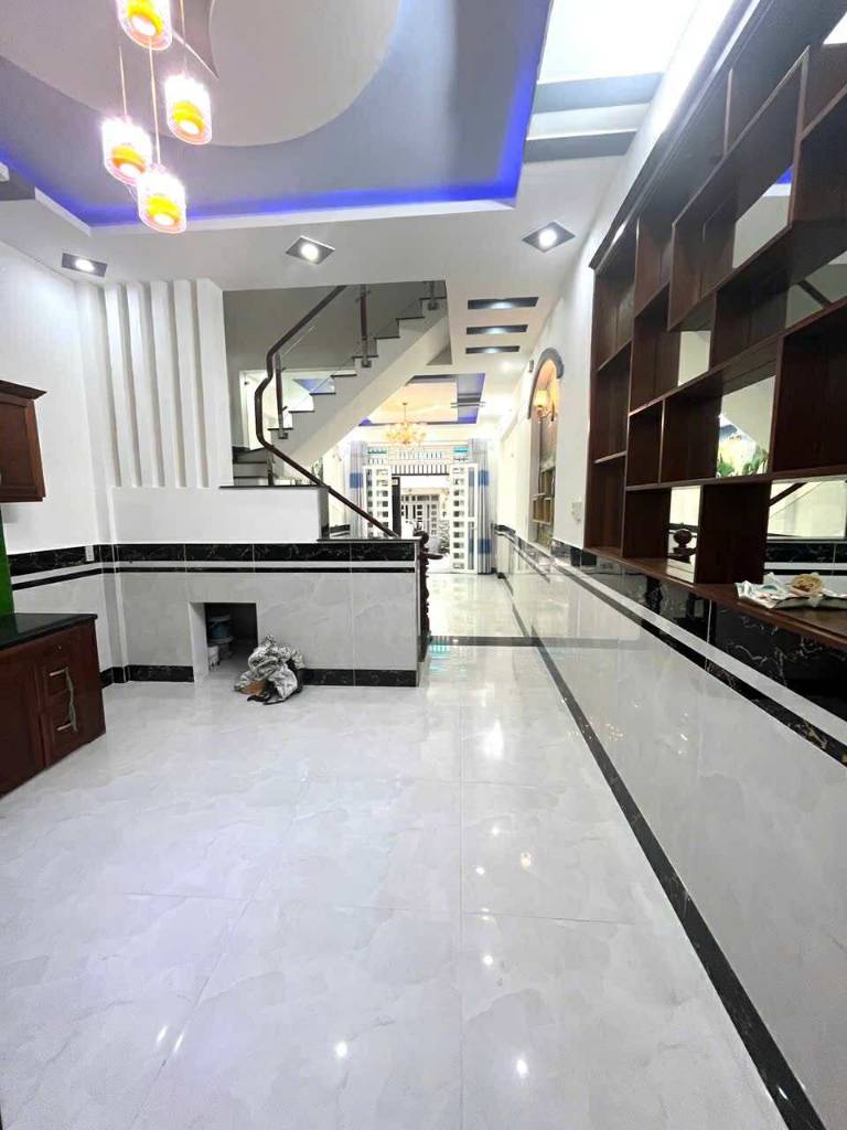 BÁN NHÀ HIỆP THÀNH 13, QUẬN 12, HXH, 4 TẦNG, NỞ HẬU, GẦN CHỢ HIỆP THÀNH, AN NINH SẦM UẤT