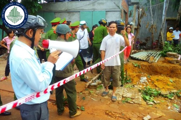 Người bị cưỡng chế thu hồi đất nhận được quyết định cưỡng chế chưa có hiệu lực thì có được thực hiện cưỡng chế hay không?