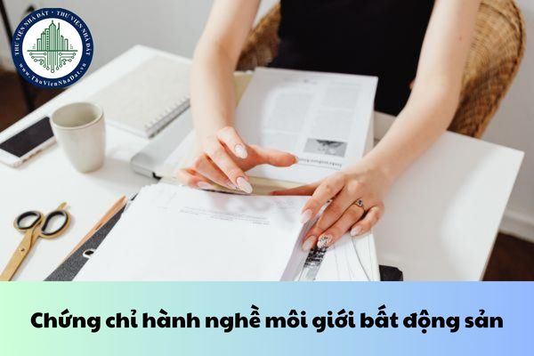 Thời gian thí sinh có yêu cầu chấm phúc khảo kỳ thi sát hạch và cấp chứng chỉ hành nghề môi giới bất động sản?