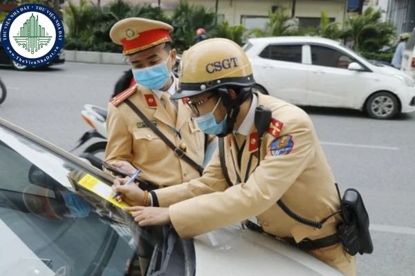 Nộp tiền phạt ở đâu khi bị phạt tiền vi phạm giao thông trên đường về quê ăn tết Nguyên đán 2025?