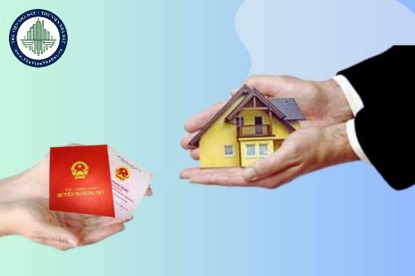 Ba mẹ muốn đòi lại đất đã tặng cho con có được không? Nếu con đã bán đất, không thể trả lại thì xử lý như thế nào? (Ảnh từ Internet)