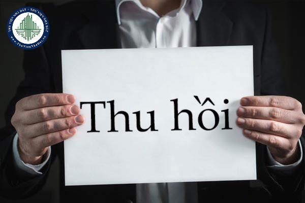 Thu hồi giấy phép, giấy chứng nhận, chứng chỉ về quản lý, sử dụng vũ khí được thực hiện như thế nào? 
