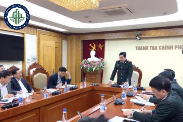 Ai có trách nhiệm báo cáo việc thực hiện kết luận thanh tra và các văn bản liên quan?