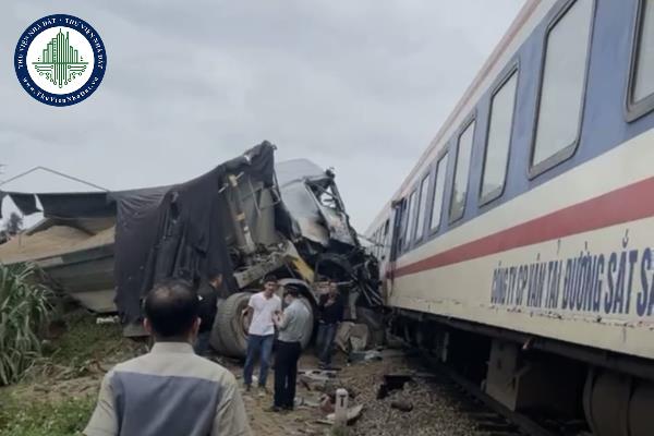 Biện pháp báo tin khi xảy ra tai nạn giao thông đường sắt được quy định như thế nào?