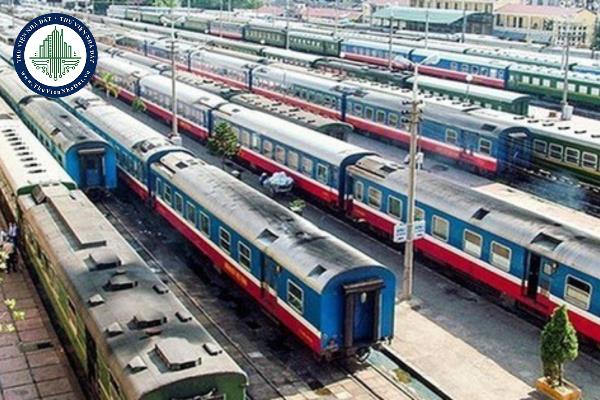 Bộ Nông nghiệp và Phát triển nông thôn có trách nhiệm gì trong việc quản lý, bảo vệ kết cấu hạ tầng đường sắt?