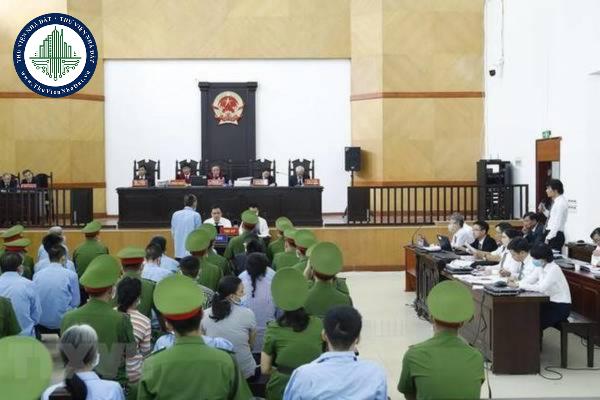 Các trường hợp xóa án tích theo quyết định của Tòa án đối với người bị kết án theo Bộ luật hình sự hiện hành được quy định ra sao?