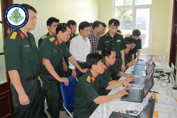 Chế độ, chính sách đối với người làm công tác cơ yếu không phải là quân nhân, Công an nhân dân khi nghỉ hưu được quy định như thế nào?