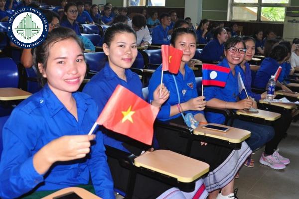 Chi phí đi đường của lưu học sinh Việt Nam được đào tạo ở nước ngoài bằng nguồn ngân sách nhà nước được quy định như thế nào?