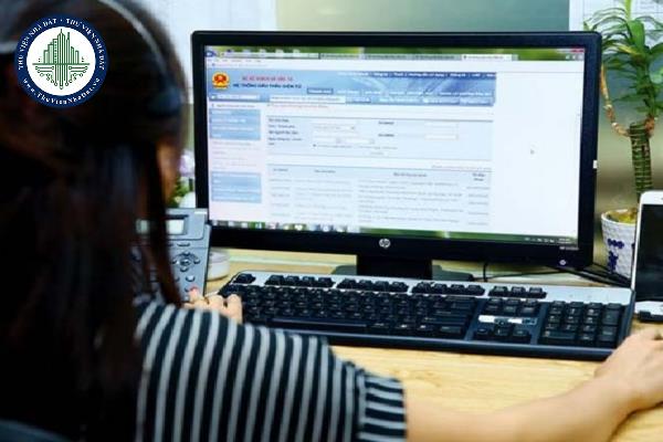 Đấu thầu, đặt hàng cung cấp dịch vụ tra cứu số máy điện thoại cố định qua mạng viễn thông được quy định như thế nào?