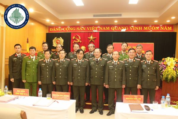 Để trở thành thanh tra viên trong Công an nhân dân, sĩ quan Công an cần đáp ứng những tiêu chuẩn gì?