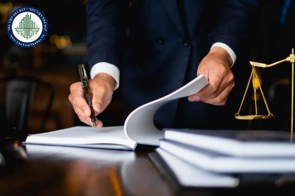 Điều chỉnh thời điểm trình ban hành văn bản quy định chi tiết luật, pháp lệnh của Ngân hàng Nhà nước Việt Nam được quy định như thế nào?