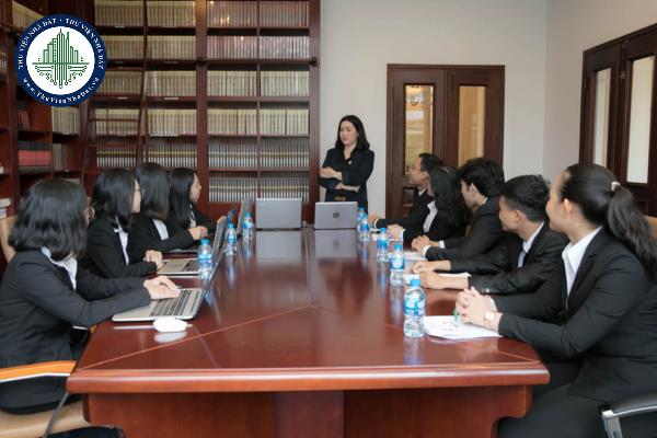 Đơn đề nghị thành lập chi nhánh của tổ chức hành nghề luật sư nước ngoài được quy định như thế nào?