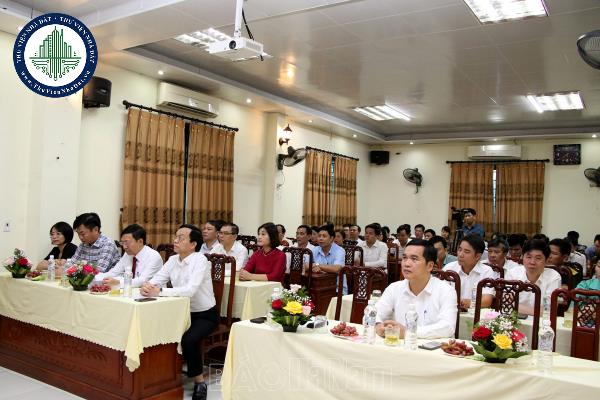 Giám đốc Sở Kế hoạch và Đầu tư là cán bộ hay công chức?