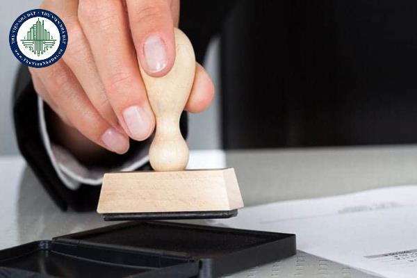 Hồ sơ đăng ký mẫu con dấu mới đối với cơ quan, tổ chức, chức danh nhà nước sử dụng con dấu có hình Quốc huy được quy định ra sao?