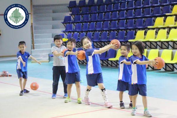 Hướng dẫn, giáo dục nâng cao kỹ năng tham gia hoạt động thể thao trong nhà trường được quy định ra sao?