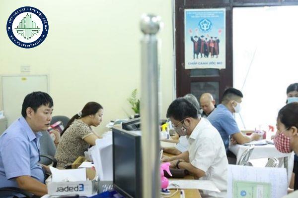 Kiểm tra viên công tác tại Ủy ban kiểm tra trước 2009 có được truy lãnh phụ cấp thâm niên nghề kiểm tra đảng không?