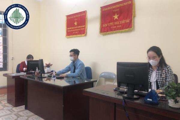 thuviennhadat. Nhiệm vụ, quyền hạn của UBND xã, phường, thị trấn trong việc xây dựng chính quyền và quản lý địa giới hành chính được quy định như thế nào?