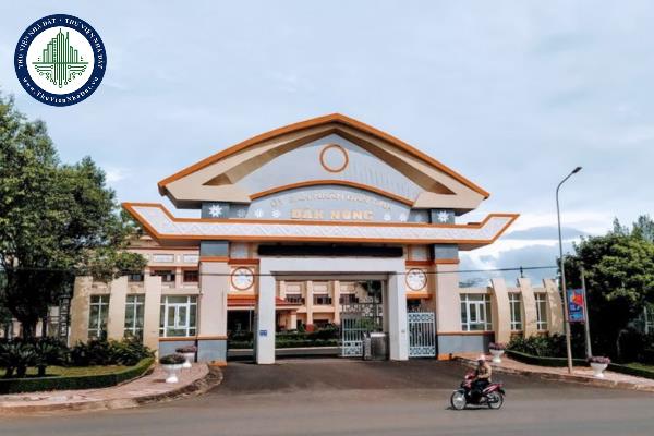 Nhiệm vụ, quyền hạn của Uỷ ban nhân dân tỉnh trong lĩnh vực khoa học, công nghệ và môi trường được quy định như thế nào?